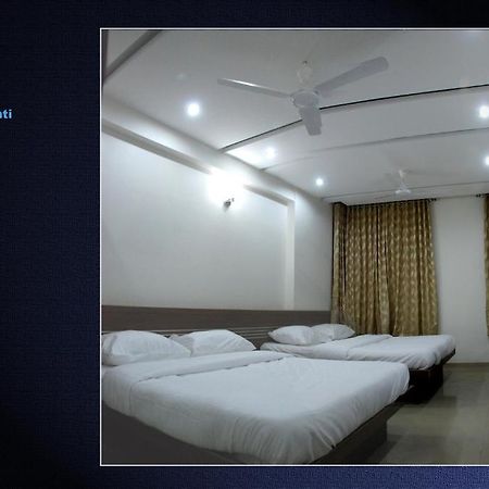 Hotel Sai Srushti Shirdi Exterior photo