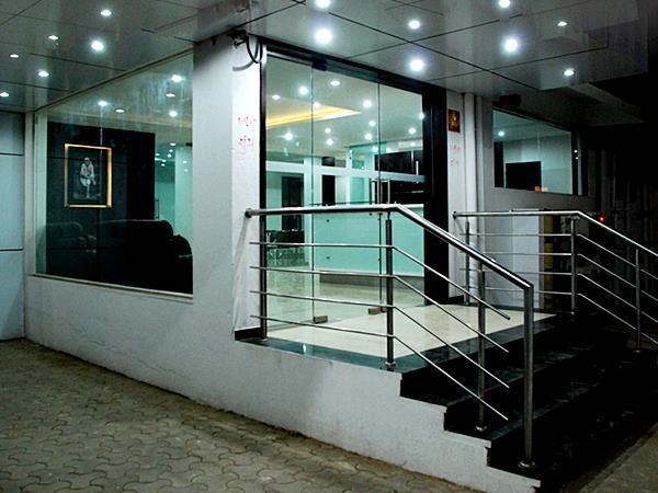 Hotel Sai Srushti Shirdi Exterior photo